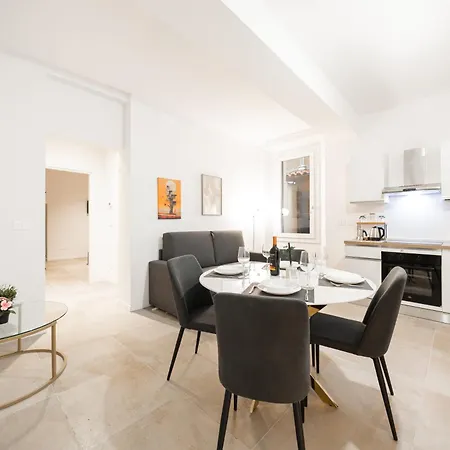Barolo In The Heart Of Lejlighed